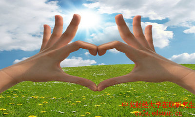 中央財經(jīng)大學(xué)在職研究生考試簡單嗎？